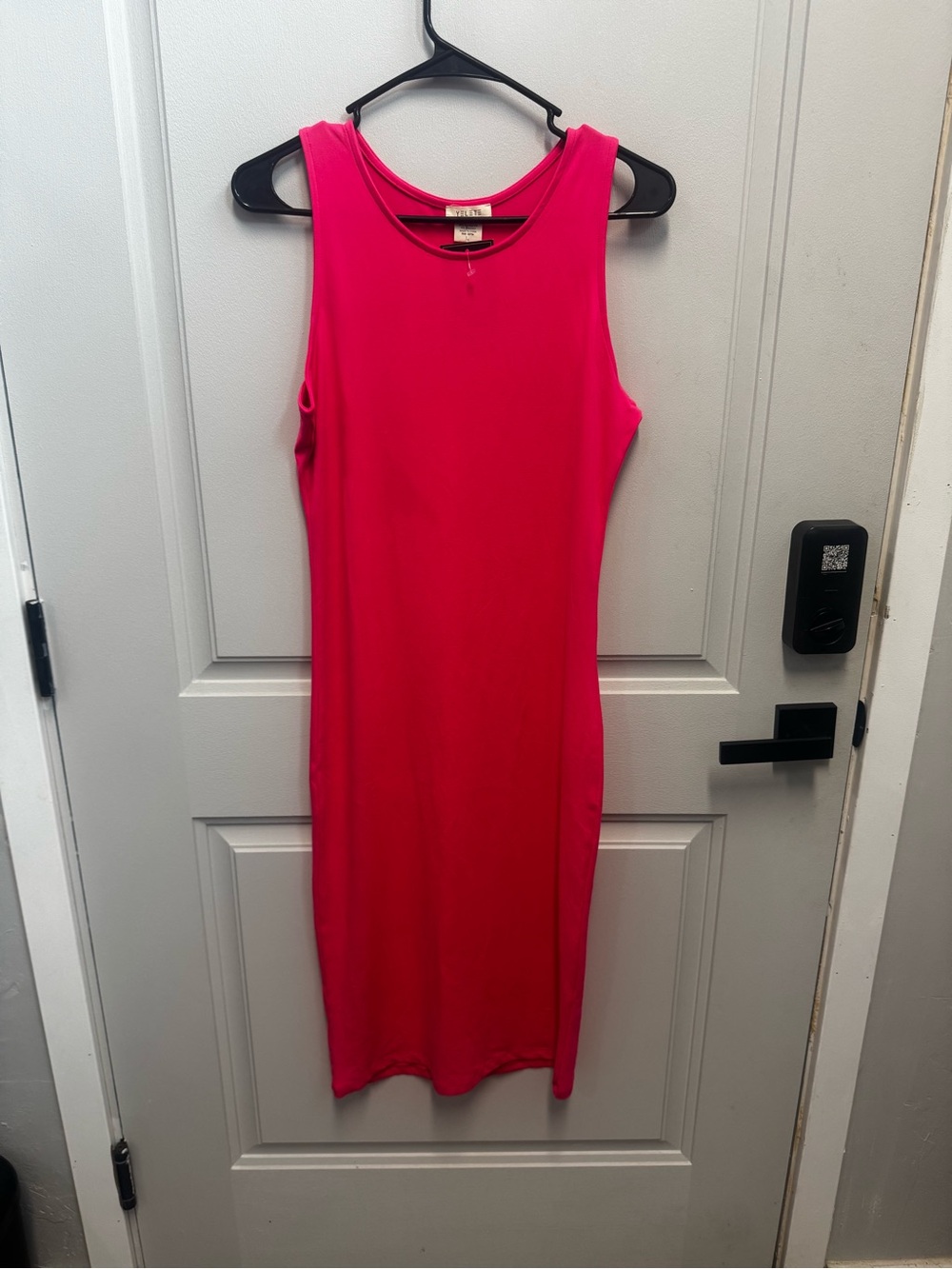 Women's Sleeveless Bodycon Dress - Hot Pink